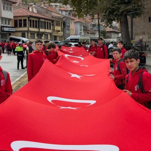 “Kahramanlarla Kardeşlik Yolunda Gaziler Günü Yürüyüşü” Düzenlendi - fotoğraf 3
