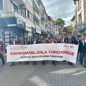 Simav’da 19 Eylül Gaziler Günü Programlarına Katılım Sağlandı - fotoğraf 1
