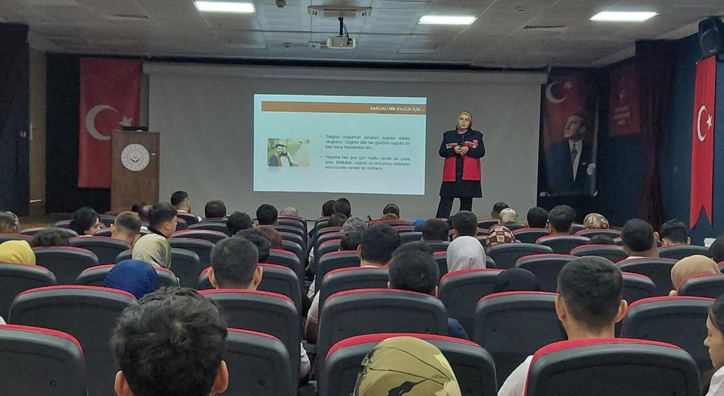 Osmaniye Sosyal Hizmet Merkezi Eğitim Birimi tarafından, Evlenecek Gençlerin Desteklenmesi Projesi kapsamında Evlilik Öncesi Eğitim Semineri düzenlendi.