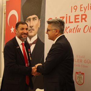 19 Eylül Gaziler Günü Dolayısıyla Gazilerimiz ve Kıymetli Aileleri Onuruna Yemek Programı Düzenlendi - fotoğraf 2