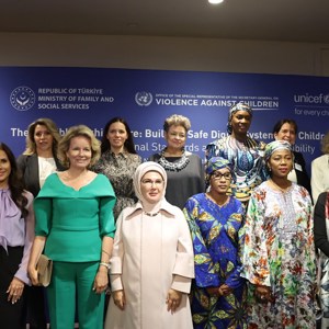 Emine Erdoğan Hanımefendi ve Bakanımız Göktaş, BM'de çocuklar için güvenli dijital sistemlerin inşasına ilişkin programa katıldı - fotoğraf 3