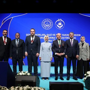 Cumhurbaşkanı Erdoğan ve Bakanımız Göktaş Şehit Yakınları, Gazi ve Gazi Yakınlarımızın Kamu Kurumlarına Yerleştirilmesi Kura Töreni’ne katıldı - fotoğraf 21