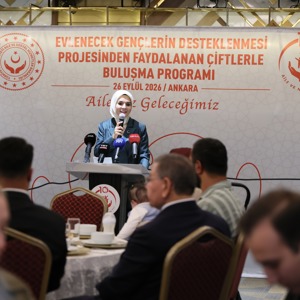 Bakanımız Göktaş, Evlenecek Gençlerin Desteklenmesi Projesi'nden yararlanan çiftlerle buluştu - fotoğraf 3