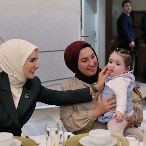 Bakanımız Göktaş, Evlenecek Gençlerin Desteklenmesi Projesi'nden yararlanan çiftlerle buluştu - fotoğraf 3