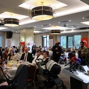 Bakanımız Göktaş, Evlenecek Gençlerin Desteklenmesi Projesi'nden yararlanan çiftlerle buluştu - fotoğraf 5