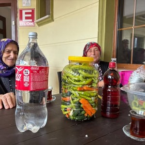 Çocuk Evleri Sitemizdeki miniklerimiz ile Sinop Huzurevimizdeki kıymetli büyüklerimiz bir araya geldi - fotoğraf 2
