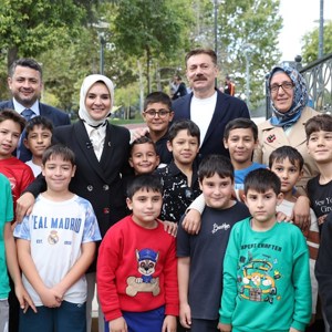 Bakanımız Göktaş, "Türkiye Yüzyılı Buluşmaları" kapsamında Bahçelievler'de muhtarlarla buluştu - fotoğraf 2