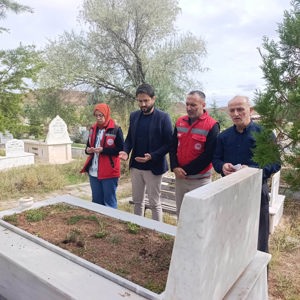 Aziz Şehitlerimizin Kabirleri Ziyaret Edildi - fotoğraf 2