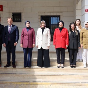 Bakan Yardımcımız Sayın Leman YENİGÜN ile Birlikte Miniklerimizle Buluştuk… - fotoğraf 1