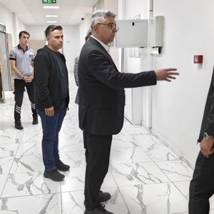İl Müdürümüz Özgür Kırmızıtaş, Gürün Sosyal Hizmet Merkezi Müdürlüğümüzü Ziyaret Etti - fotoğraf 4