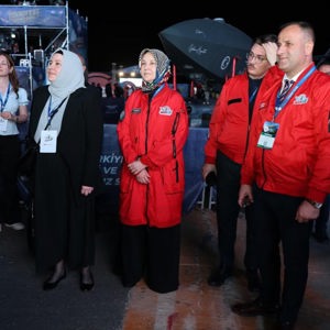  Bakanlığımızın Katkılarıyla TEKNOFEST’te “İlk Işıktan Geleceğe” Tiyatro Oyunu Sahnelendi - fotoğraf 2