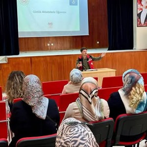 Okul ve Aile: Aynı Hedefte, Güçlü Bir Gelecek - fotoğraf 3
