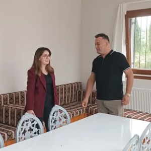 Sinop Vali Yardımcımız Sayın Bahar KAYA, İl Müdürümüz Can Kayhan ÖZOK ve İl Müdür Yardımcımız Seyit BULAK eşliğinde, yakında hizmete açılması planlanan Özel Gülce Bakım Merkezini ziyaret etti. - fotoğraf 2