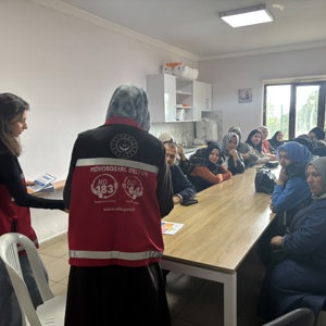 Otizmli Çocukların Ailelerine Afet Farkındalığı ve Bakanlık Hizmetleri Hakkında Bilgilendirme Yapıldı. - fotoğraf 1