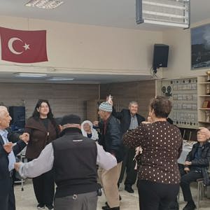 Sandıklı Hüseyin Develi Huzurevi'nde Yaşlılar Haftası Kutlandı - fotoğraf 5