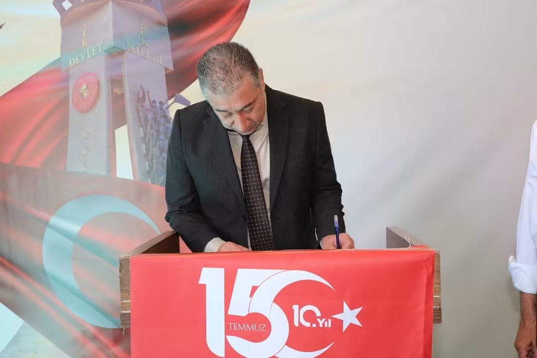 İl Müdürümüz Sayın Mesut Polat, 15 Temmuz Anma Çadırı’nı Ziyaret Etti