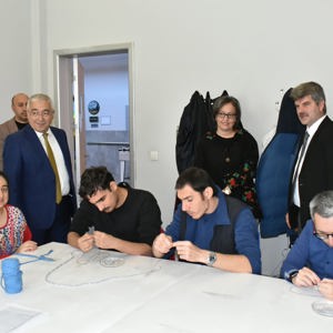 Celal Sönmez Gündüzlü Bakım ve Rehabilitasyon Merkezi’nde Eğitim ve İş Birliği Görüşmesi - fotoğraf 3