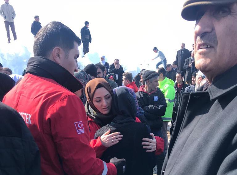 Bakan Selçuk: “Van’daki Sosyal Yardımlaşma ve Dayanışma Vakıflarımıza Kaynak Aktardık”