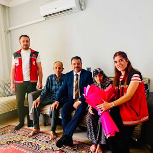 1 Ekim Dünya Yaşlılar Günü Kapsamında Kıymetli Büyüklerimiz Recep ve Hatun KIRATOĞLU’nu Ziyaret Ettik. - fotoğraf 1