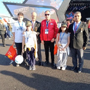 Şehit Ailelerimizle TEKNOFEST’in Heyecanına Ortak Olduk... - fotoğraf 4
