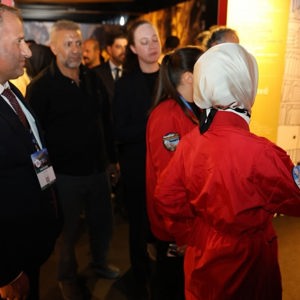  Bakanımız Sayın Mahinur Özdemir GÖKTAŞ, TEKNOFEST Güneydoğu’da Bakanlığımızın Stantlarını Ziyaret Etti - fotoğraf 4