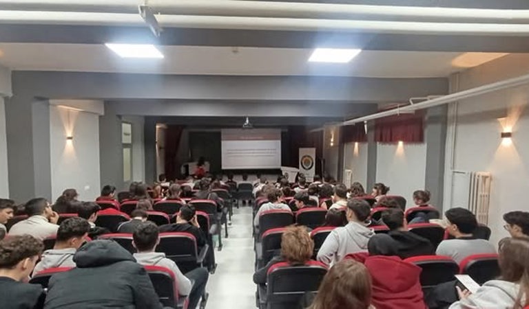 Şiddetle mücadelede farkındalık, bilinçli ve duyarlı bireylerle güçlenir.