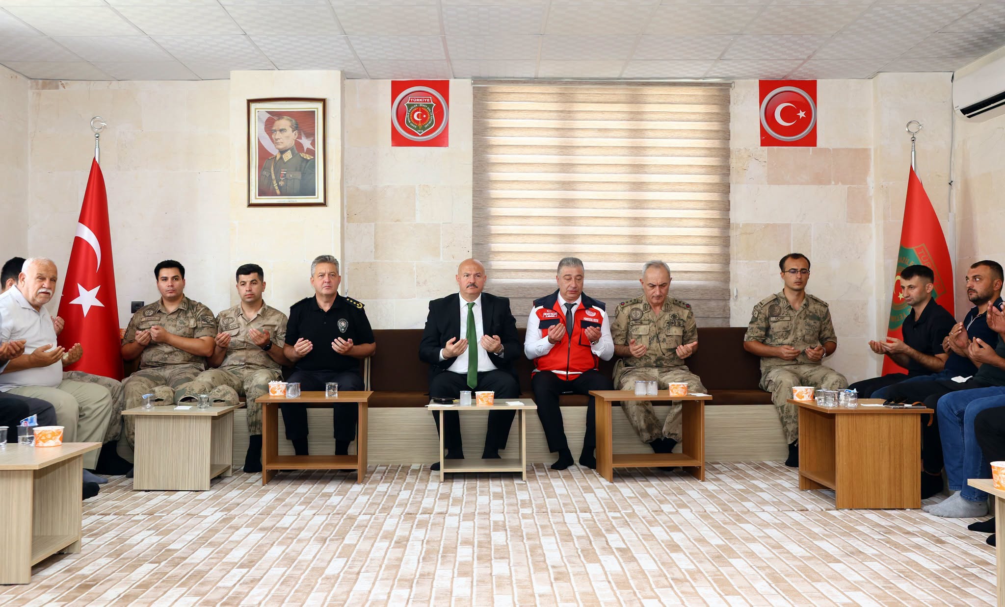 Aziz Şehitlerimiz İçin Mevlit Programı Düzenlendi