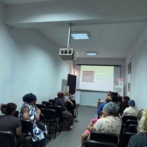 İl Müdürlüğümüze bağlı Keşan Sosyal Hizmet Merkezi tarafından  Sosyal Dayanışma Merkezi kursiyerlerine Çocuk İstismarı ile Mücadele ve Mahremiyet konusunda  eğitim düzenlendi. - fotoğraf 1