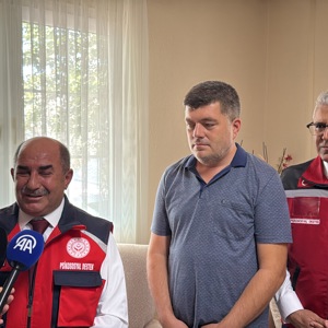 İl Müdürümüz Galip Sökmen, Dördüz Bebekleri Dünyaya Gelen Çörüt Ailesini Ziyaret Etti - fotoğraf 5