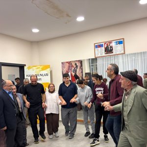 Hürmet Makamının Sahipleri Kıymetli Büyüklerimiz, Hamidiye Gündüz Bakım Merkezimizde Özel Gereksinimli Bireylerimizle Buluştu - fotoğraf 5