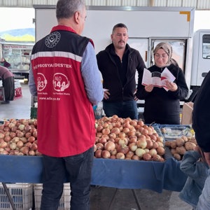 İl Müdürlüğümüze Bağlı GÖLHİSAR SOSYAL HİZMET MERKEZİ Müdürlüğümüz Tarafından ÇAVDIR İlçesi Pazartesi  Pazarı’nda Vatandaşlarımızla Bir Araya Gelinerek Bilgilendirme Faaliyeti Gerçekleştirildi - fotoğraf 5