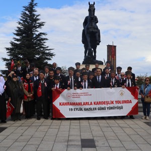 Kahramanlarla Kardeşlik Yolunda 19 Eylül Gaziler Günü Yürüyüşü  - fotoğraf 2