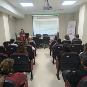  Kadına Karşı Şiddetle Mücadele konusunda Bakanlığımız Hizmet Modellerinin Yer Aldığı Seminer Düzenlendi. - fotoğraf 1