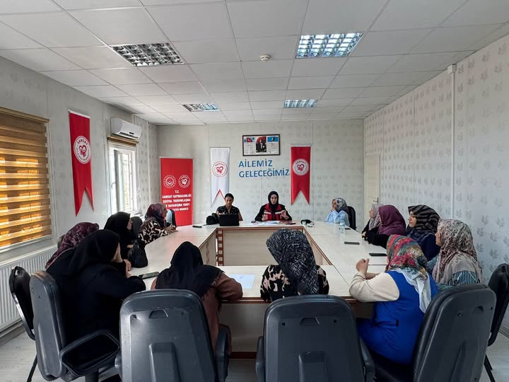 ADEM Kursiyerlerine Yönelik Duygu Oturumu ve Kadına Yönelik Şiddetle Mücadele Eğitimi Gerçekleştirdik