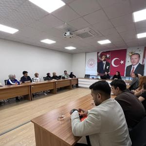 Otizm Spektrum Bozukluğu Tanısı Alan Bireylerin Ailelerine Yönelik Bireysel Sosyal Hizmet Danışmanlığı Projesi  Kapsamında Toplantı Yapıldı - fotoğraf 2