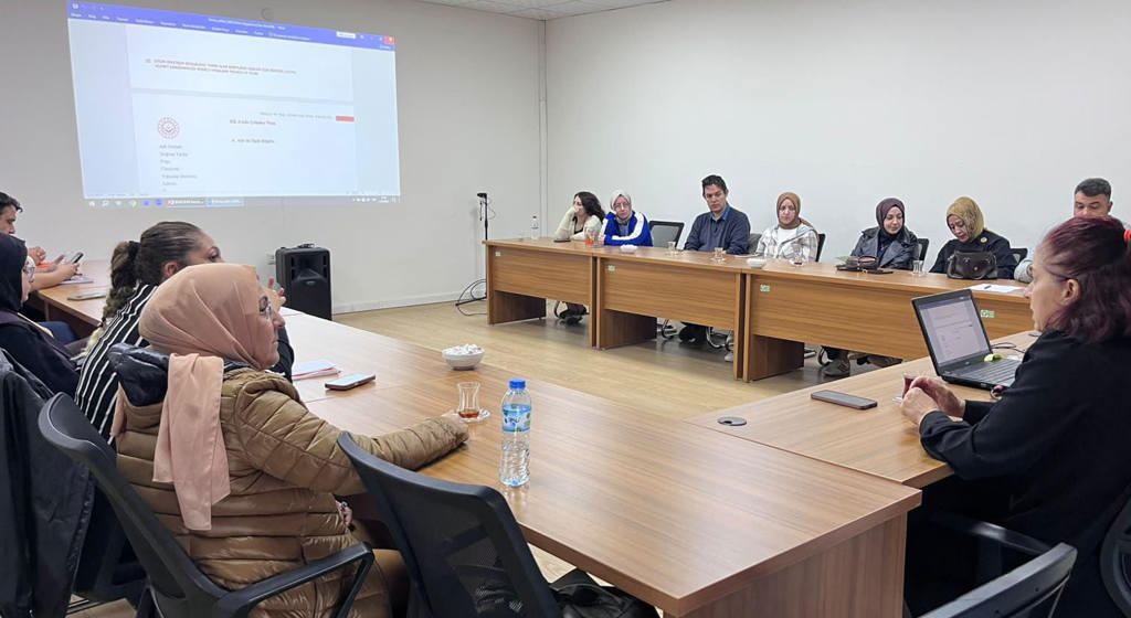 Otizm Spektrum Bozukluğu Tanısı Alan Bireylerin Ailelerine Yönelik Bireysel Sosyal Hizmet Danışmanlığı Projesi  Kapsamında Toplantı Yapıldı