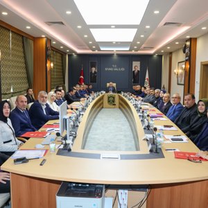 Valimiz Sn. Yılmaz Şimşek Başkanlığında Kadına Yönelik Şiddetle Mücadele Toplantısı Gerçekleştirildi - fotoğraf 1