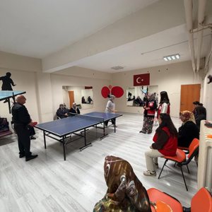 1 Ekim Dünya Yaşlılar Günü’nde Gürün’de Kıymetli Büyüklerimizle Sportif Etkinlik - fotoğraf 3