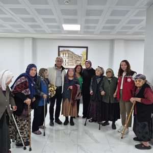 1 Ekim Dünya Yaşlılar Günü’nde Kıymetli Büyüklerimiz Müzikle Buluştu - fotoğraf 4