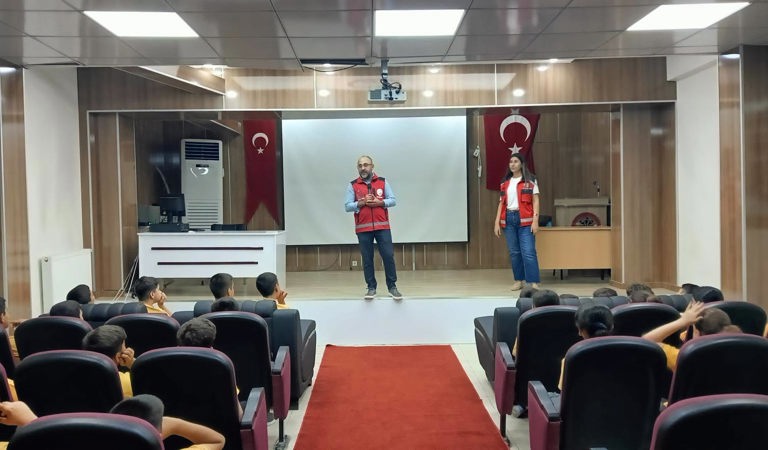 “Okul ve Aile” Modülü Kapsamında Aile Eğitimleri Gerçekleştiriyoruz