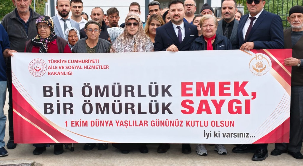 1 Ekim Dünya Yaşlılar Günü kapsamında bir araya gelinmiştir.
