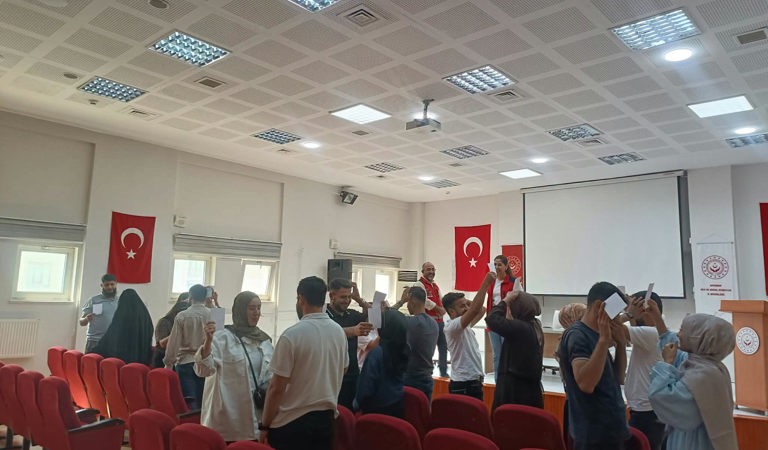Evlenecek Gençlerin Desteklenmesi Projesi Kapsamında Evlilik Öncesi Eğitim Programı Düzenledik