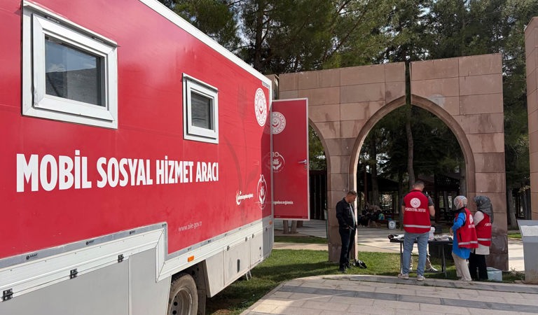 Mobil Sosyal Hizmet Aracımızla Vatandaşlarımızı Bilgilendirdik