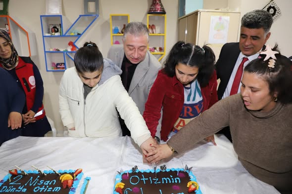 2 Nisan Dünya Otizm Farkındalık Günü’nde Özel Bireylerimizle Bir Araya Geldik