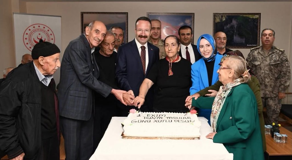 1 Ekim Dünya Yaşlılar Günü 