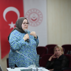Aile İçi İletişim, Çatışma Yönetimi ve Etkili Çözüm Stratejileri Eğitimi Düzenlendi - fotoğraf 1