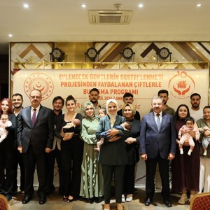 Bakanımız Göktaş, Evlenecek Gençlerin Desteklenmesi Projesi'nden yararlanan çiftlerle buluştu - fotoğraf 9