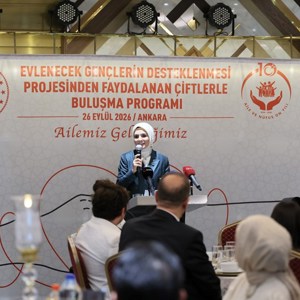 Bakanımız Göktaş, Evlenecek Gençlerin Desteklenmesi Projesi'nden yararlanan çiftlerle buluştu - fotoğraf 4