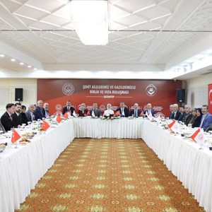 Bakan Göktaş, Gaziantep'te şehit aileleri ve gazilerle vefa buluşmasında bir araya geldi: - fotoğraf 15