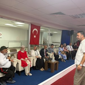 Gazilerimiz ve Büyüklerimiz Aynı Dostluk Sahasında Buluştu - fotoğraf 4